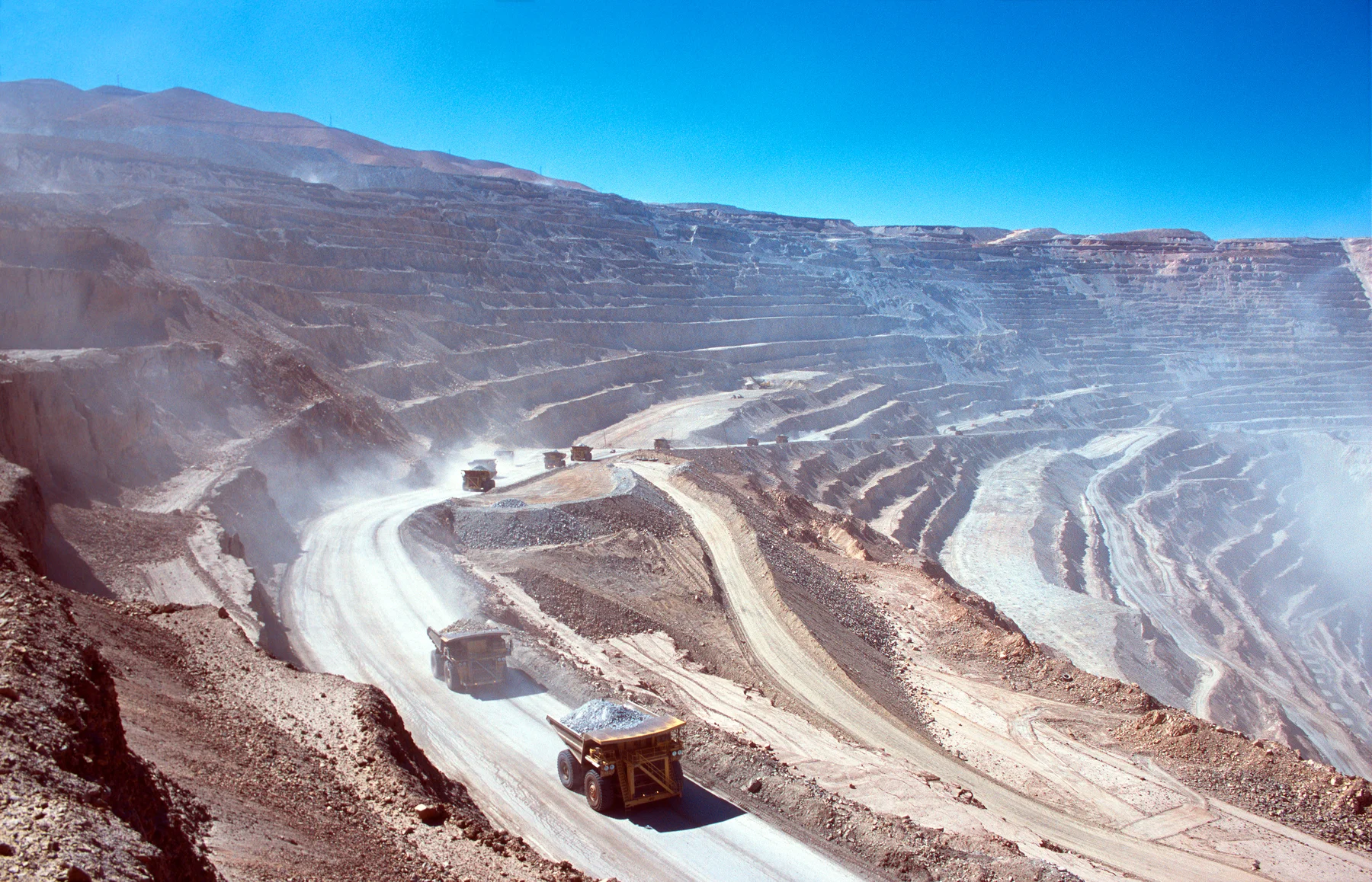 Operaciones mineras pit abierto — norte de Chile
